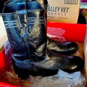 Justin Men’s Brand New never worn Black Quill/smooth Ostrich Boots Size 11